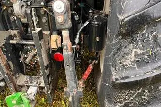 New Holland T8.330, 235 kW, diesel, automatic