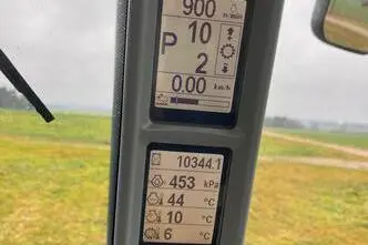 New Holland T8.330, 235 kW, diesel, automatic