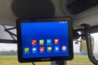 New Holland T8.330, 235 kW, diesel, automatic