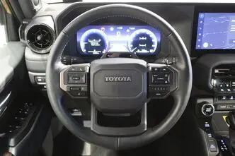 Toyota Land Cruiser, 2.8, 151 kW, diesel, automatic, four-wheel drive