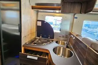 Laika ECOVIP, 2.3, 103 kW, diisel, automaat, esivedu