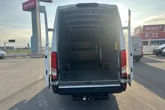 Iveco Daily, 3.0, 129 kW, diisel, automaat, tagavedu