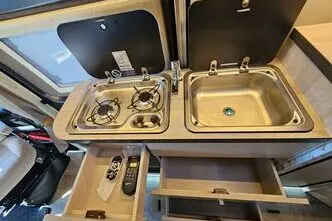 Globe-Traveller VOYAGER, 2.2, 121 kW, diisel, manuaal, esivedu