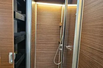 Laika Kreos, 2.3, 132 kW, dīzelis, automātiskā, priekšējā piedziņa