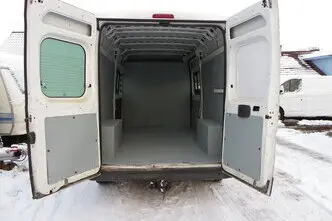 Peugeot Boxer, 74 kW, diesel, manual, front-wheel drive