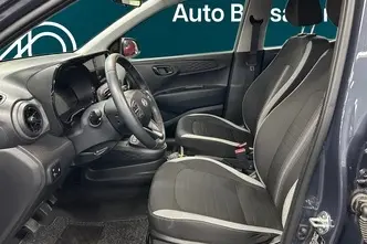 Hyundai i10, 1.0, 46 kW, petrol, manual, front-wheel drive