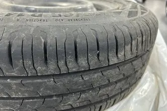 Hyundai i10, 1.0, 46 kW, petrol, manual, front-wheel drive