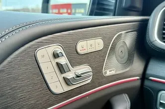 Mercedes-Benz GLE 350, 2.0, 143 kW, hybrid, automatic, four-wheel drive