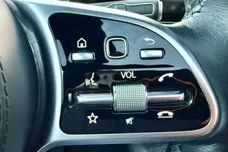 Mercedes-Benz GLE 350, 2.0, 143 kW, hybrid, automatic, four-wheel drive