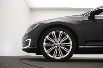 Volkswagen Passat, 1.4, 115 kW, plug-in hybrid, automatic, front-wheel drive