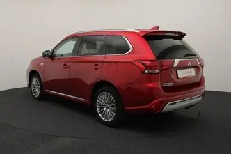 Mitsubishi Outlander, 2.4, 99 kW, plug-in hybrid, automatic, four-wheel drive