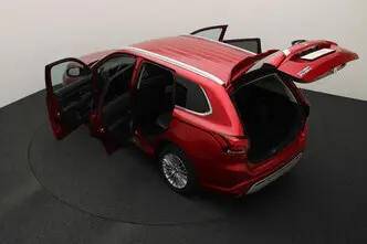 Mitsubishi Outlander, 2.4, 99 kW, plug-in hybrid, automatic, four-wheel drive