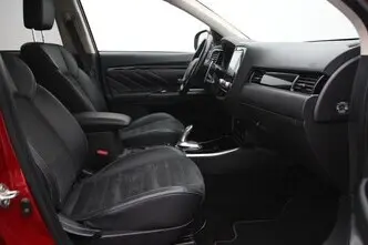 Mitsubishi Outlander, 2.4, 99 kW, plug-in hybrid, automatic, four-wheel drive