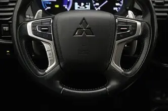 Mitsubishi Outlander, 2.4, 99 kW, plug-in hybrid, automatic, four-wheel drive