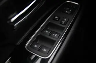 Mitsubishi Outlander, 2.4, 99 kW, plug-in hybrid, automatic, four-wheel drive