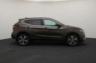 Nissan Qashqai, 1.2, 85 kW, petrol, automatic, front-wheel drive