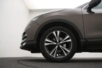 Nissan Qashqai, 1.2, 85 kW, petrol, automatic, front-wheel drive