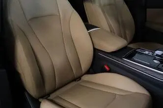 Audi Q8, 3.0, 210 kW, hybrid, automatic, four-wheel drive