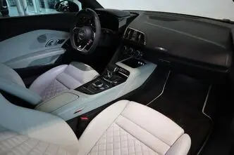 Audi R8, 5.2, 456 kW, petrol, automatic, four-wheel drive