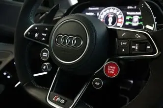 Audi R8, 5.2, 456 kW, petrol, automatic, four-wheel drive