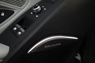 Audi R8, 5.2, 456 kW, petrol, automatic, four-wheel drive