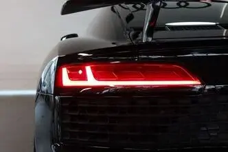 Audi R8, 5.2, 456 kW, petrol, automatic, four-wheel drive