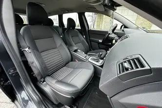 Volvo V50, 1.6, 80 kW, diesel, manual, front-wheel drive