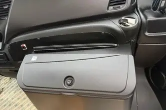 Iveco Daily, 3.0, 152 kW, diesel, automatic, rear-wheel drive