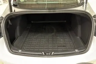 Tesla Model 3, 208 kW, electric, automatic, rear-wheel drive