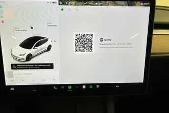 Tesla Model 3, 208 kW, electric, automatic, rear-wheel drive