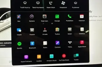 Tesla Model 3, 208 kW, electric, automatic, rear-wheel drive