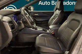 Nissan Qashqai, 1.3, 116 kW, hybrid, automatic, front-wheel drive