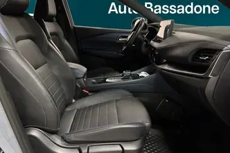 Nissan Qashqai, 1.3, 116 kW, hybrid, automatic, front-wheel drive