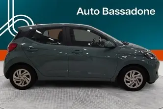 Hyundai i10, 1.0, 46 kW, petrol, manual, front-wheel drive