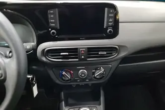 Hyundai i10, 1.0, 46 kW, petrol, manual, front-wheel drive