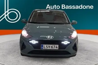 Hyundai i10, 1.0, 46 kW, petrol, manual, front-wheel drive