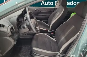 Hyundai i10, 1.0, 46 kW, petrol, manual, front-wheel drive