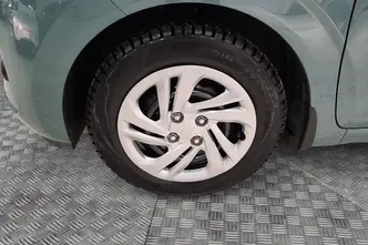 Hyundai i10, 1.0, 46 kW, petrol, manual, front-wheel drive