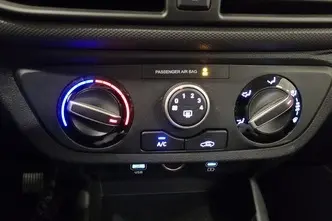 Hyundai i10, 1.0, 46 kW, petrol, manual, front-wheel drive