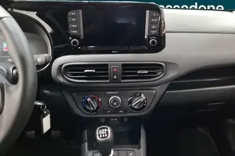 Hyundai i10, 1.0, 46 kW, petrol, manual, front-wheel drive