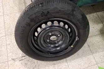 Hyundai i10, 1.0, 46 kW, petrol, manual, front-wheel drive