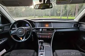Kia Optima, 1.7, 104 kW, diesel, automatic, front-wheel drive