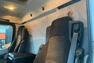 Mercedes-Benz ANTOS 1832 4x2, 235 kW, diesel, automatic