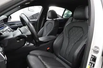 BMW 530, 2.0, 215 kW, bensiin, automaat, nelikvedu