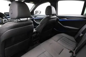 BMW 530, 2.0, 215 kW, bensiin, automaat, nelikvedu