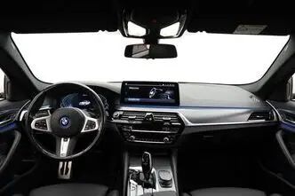 BMW 530, 2.0, 215 kW, bensiin, automaat, nelikvedu