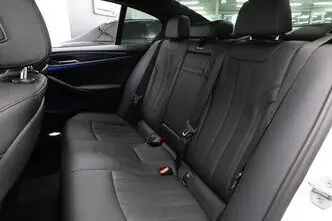 BMW 530, 2.0, 215 kW, bensiin, automaat, nelikvedu