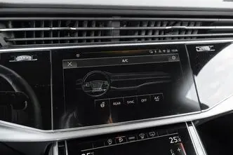 Audi Q8, 3.0, 210 kW, diesel, automatic, four-wheel drive