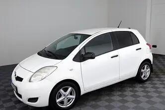 Toyota Yaris, 1.4, 66 kW, diesel, manual, front-wheel drive