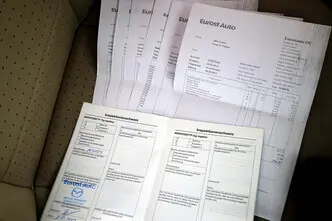 Land Rover Discovery, 2.7, 140 kW, diesel, automatic, four-wheel drive